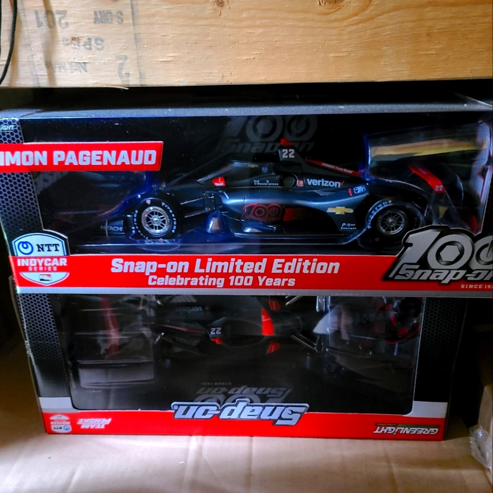 SNAP-ON car